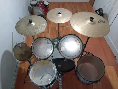 Batería acústica completa con platillos y pedales - miniatura 4