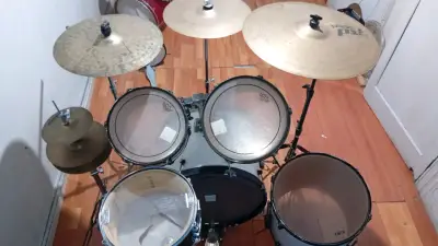 Batería acústica completa con platillos y pedales - miniatura 5
