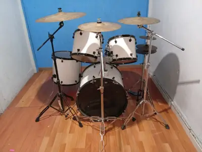 Batería acústica completa con platillos y pedales - miniatura 6