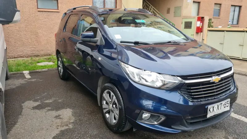 Chevrolet Spin 2019 azul en buen estado - 3