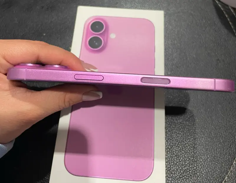 iPhone 16 color rosado - 5