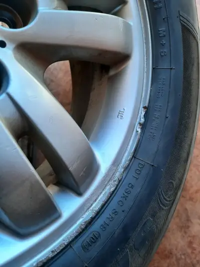 Llanta de aleación con neumático 225/60R16 Hyundai - miniatura 5