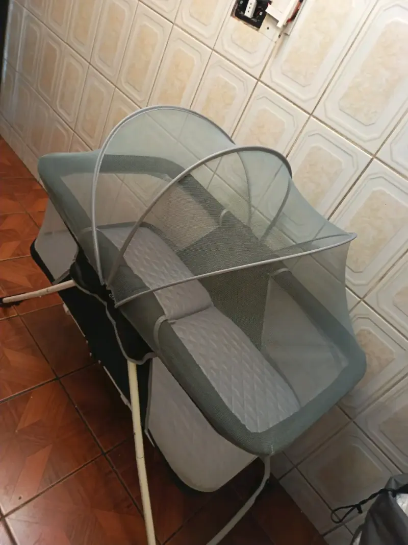 Cuna de viaje plegable con mosquitero Cosco - 2