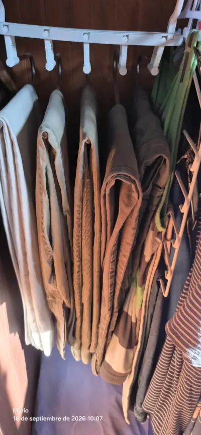 Lote de ropa variada para hombre - miniatura 1