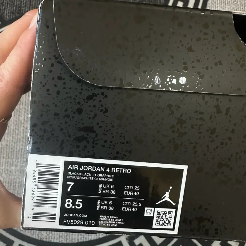 Jordan Retro 4 Black Cat - 6