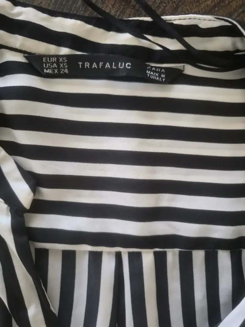 Blusa a rayas blancas y negras Zara Trafaluc - 2