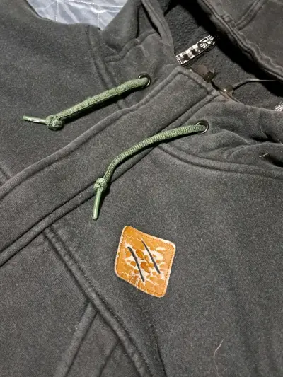 Polerón Nike 6.0 con capucha negro - miniatura 2