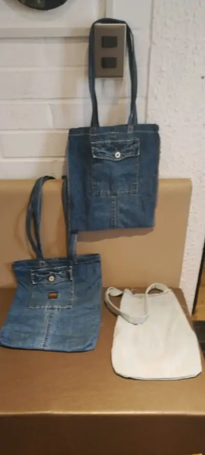 Set de bolsos de mezclilla reciclada - miniatura 9