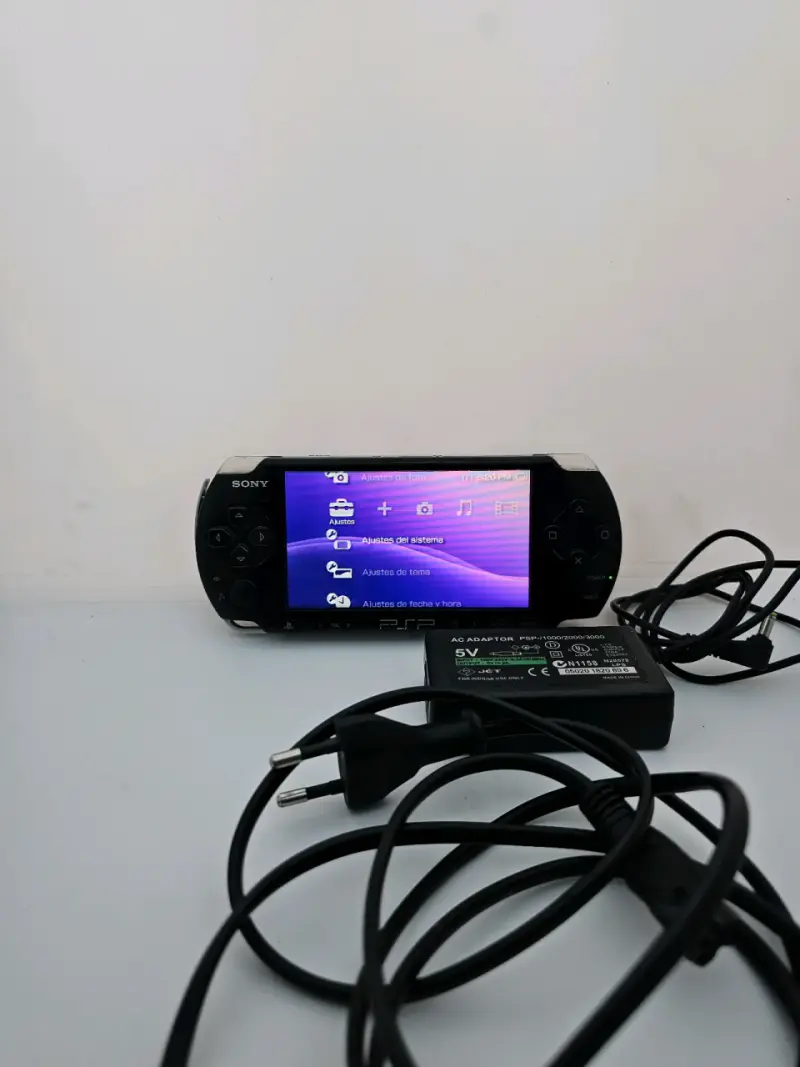 Sony PlayStation Portable - PSP 3000 + 12 Juegos - 2