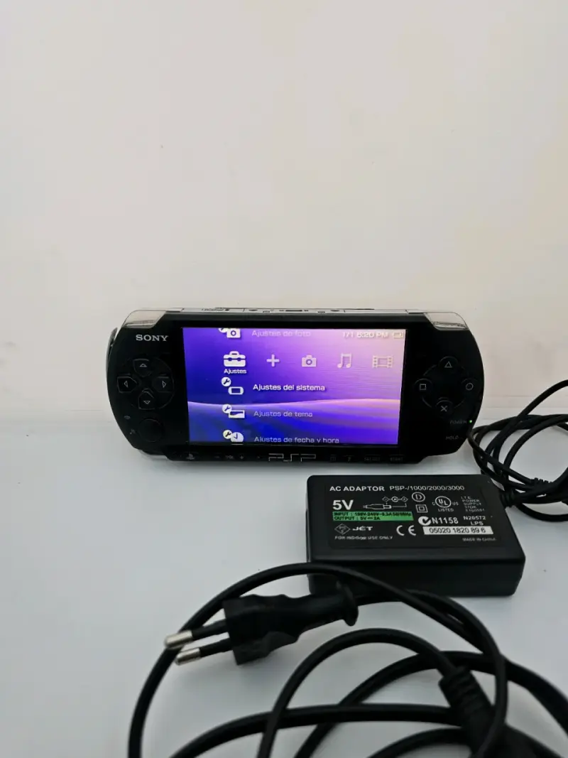 Sony PlayStation Portable - PSP 3000 + 12 Juegos - 3