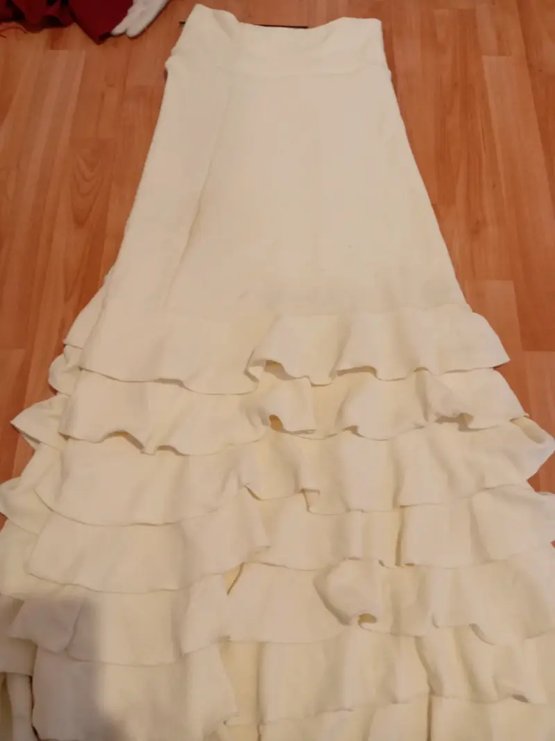 Falda flamenca larga blanca con volantes - 1