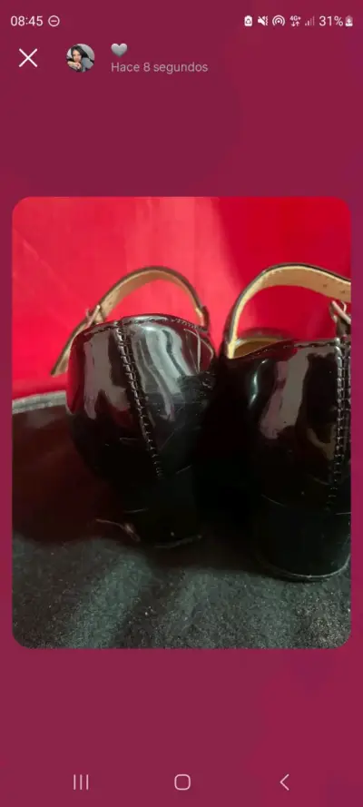 Zapatos de charol negros con hebilla - miniatura 2