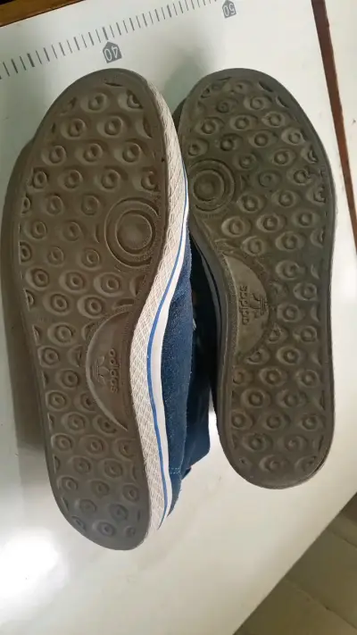 Zapatillas Adidas retro azules - miniatura 4