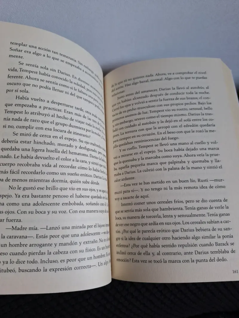 Libro 'El Fuego Oscuro' de Christine Feehan - 3