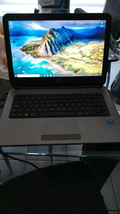 Notebook HP con Intel Core i3 en buen estado - miniatura 1