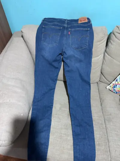 Jeans Levi's 720 High Rise Super Skinny Mujer - miniatura 2