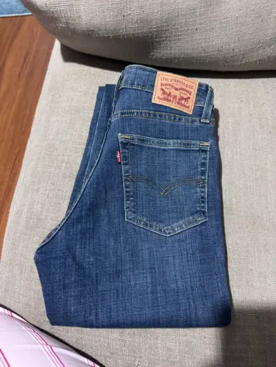 Jeans Levi's 725 High Rise Bootcut Talla 27 - miniatura 5