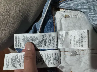 Jeans Levi's 501 desgastados para mujer - miniatura 4