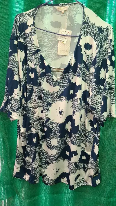 Blusa estampada azul y blanca Super Lindas - miniatura 1