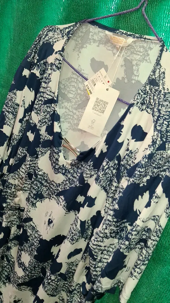 Blusa estampada azul y blanca Super Lindas - 2