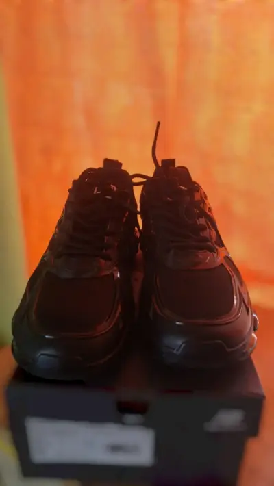 Zapatillas deportivas negras para hombre - miniatura 1