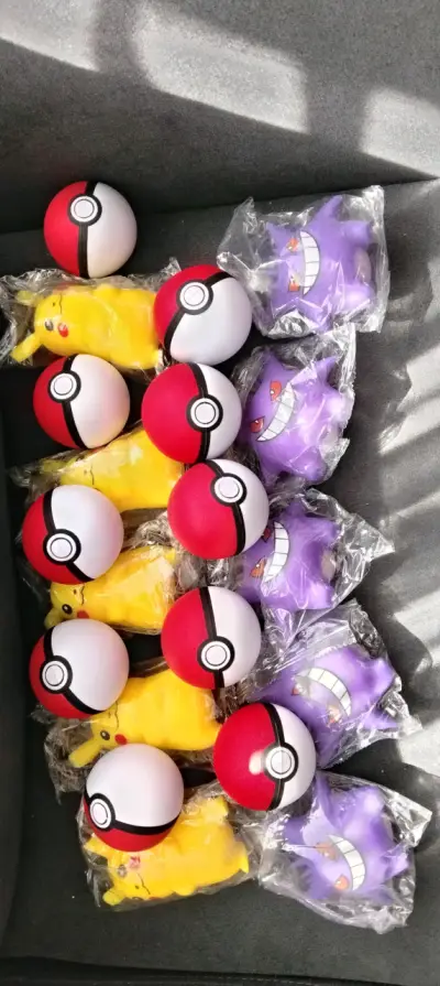 Squishies Pokémon Pikachu y gengar - miniatura 1
