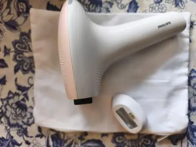 Depiladora IPL Philips Lumea con accesorios - miniatura 3