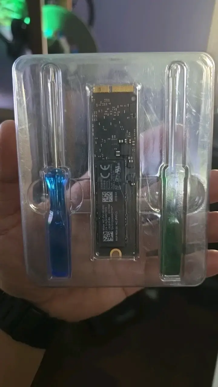 Unidad SSD Samsung 128GB MZ-JPV128S/0A2 - 2