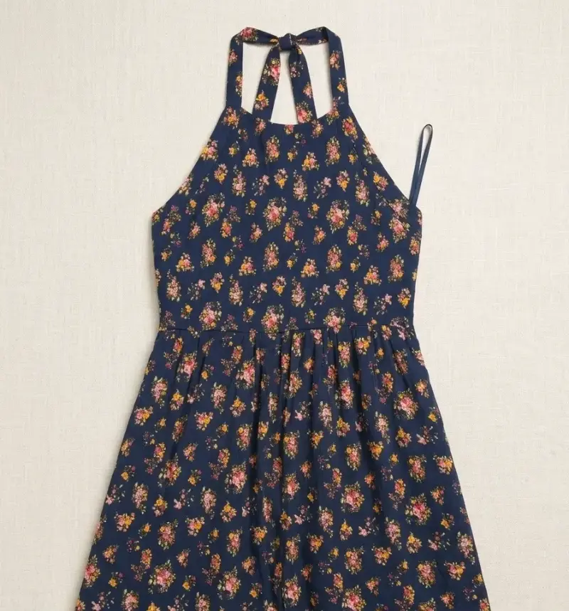 Vestido floral azul sin mangas