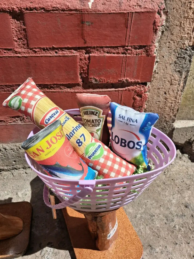 Set de juguetes de tela con diseño de alimentos - 2