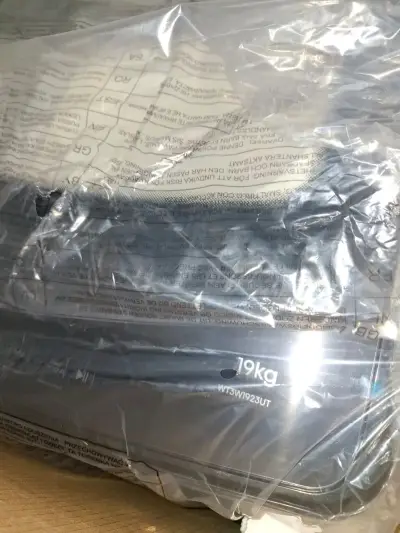 Lavadora Hisense 19kg Nueva en Caja - miniatura 3