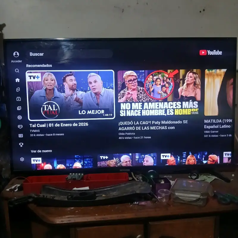 Televisor Smart TV Samsung con aplicaciones integr - 3