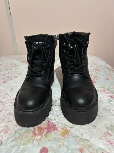 Botas de cuero negras Caterpillar con plataforma - miniatura 2