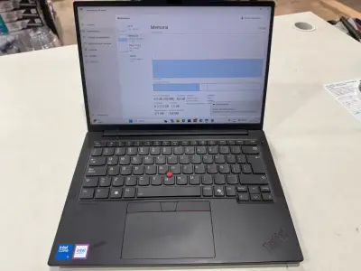 Laptop Lenovo ThinkPad con Intel Core i5 y 16GB RAM - miniatura 4