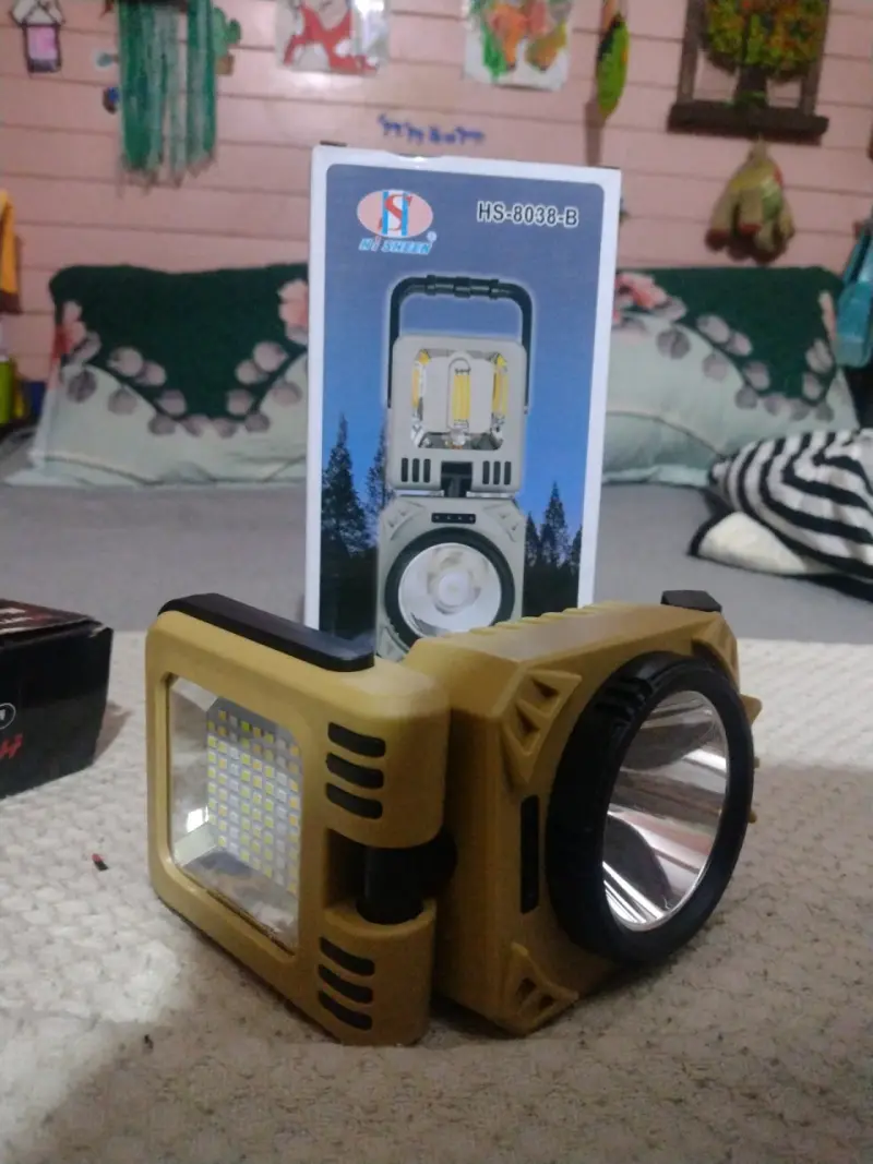 Lámpara solar portátil para camping con panel USB - 5