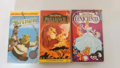 Colección de VHS Disney: Shrek, El Rey León II y Cenicienta - miniatura 1