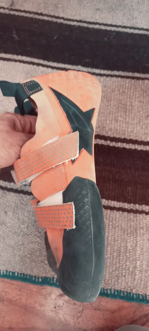 Zapatillas de escalada con velcro talla 43. 27,5cm - 2