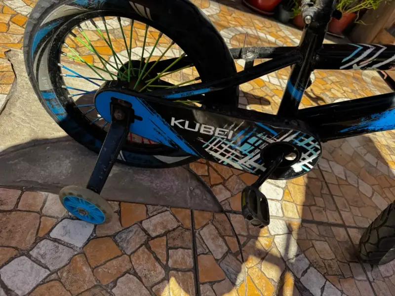 Bicicleta infantil Kubei con rueditas de apoyo - 5