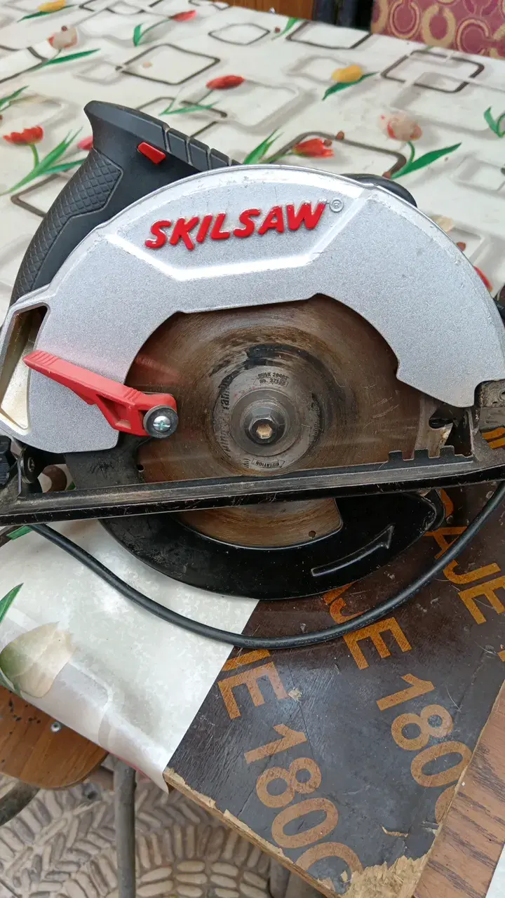 Sierra circular Skilsaw con disco de corte - 2