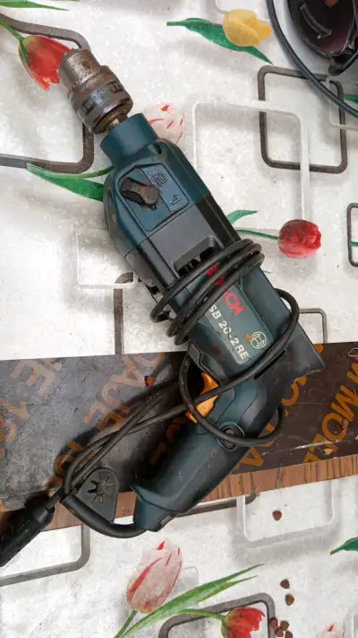 Taladro percutor Bosch PSB 20-2 RE usado - miniatura 1