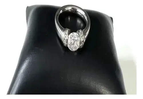 Anillo de plata con circonia brillante - 2