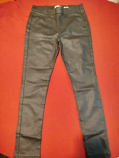 Pantalones de cuero sintético negros talla 42 - miniatura 1