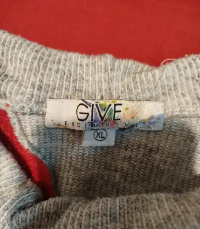 Suéter rojo y gris para mujer talla XL - miniatura 2