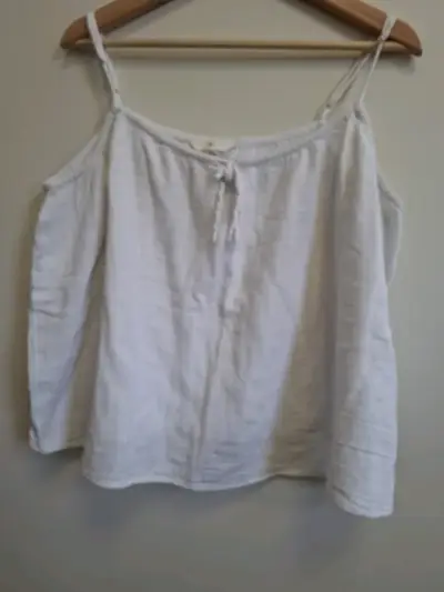 Blusa blanca de tirantes para mujer - miniatura 2