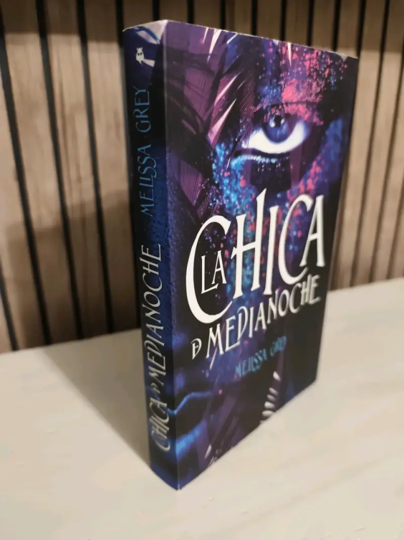 Libro 'La Chica de Medianoche' de Melissa Grey - 1