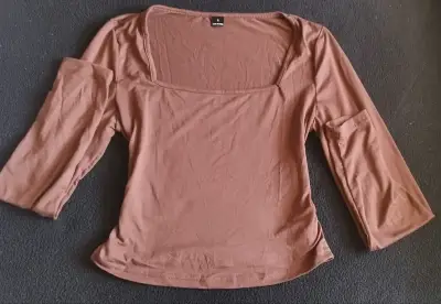 Pack 3 poleras manga larga tonos beigs - miniatura 1