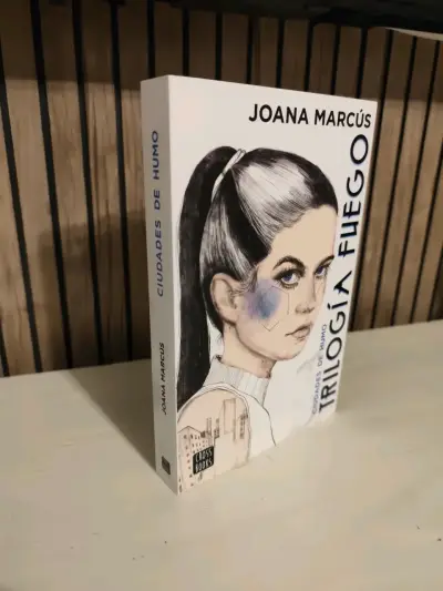 Libro 'Trilogía Fuego: Ciudades de Humo' - miniatura 1