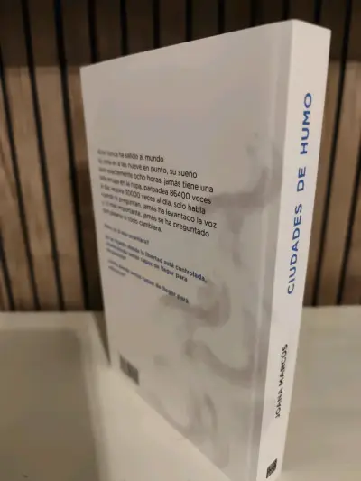 Libro 'Trilogía Fuego: Ciudades de Humo' - miniatura 2
