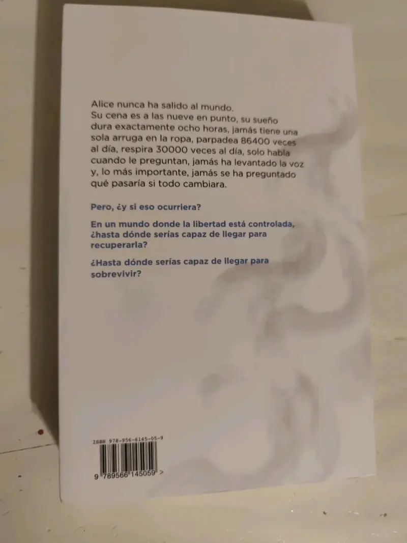 Libro 'Trilogía Fuego: Ciudades de Humo' - 4