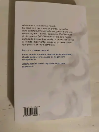 Libro 'Trilogía Fuego: Ciudades de Humo' - miniatura 4